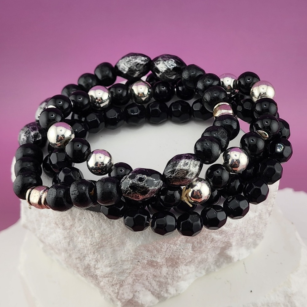 4pc Black Beaded Stretch Bracelet Set Silver Tone Faceted Gothic Stack Jewelry